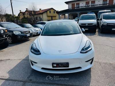 Tesla Model 3 Long Range Dual Motor AWD Bianco usata Stra
