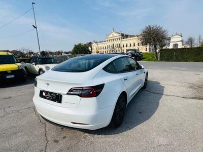 Tesla Model 3 Long Range Dual Motor AWD Bianco usata Stra