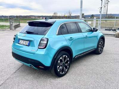 Fiat 600 Hybrid 100 CV DCT MHEV La Prima / Azzurro Marino Blu/Azzurro usata Pieve di Soligo