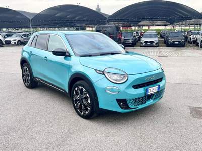 Fiat 600 Hybrid 100 CV DCT MHEV La Prima / Azzurro Marino Blu/Azzurro usata Pieve di Soligo