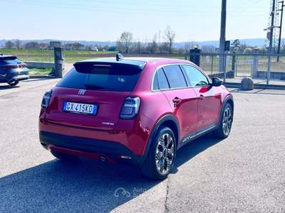 Fiat 600 Hybrid 100 CV DCT MHEV La Prima / Rosso Passione Rosso usata Pieve di Soligo