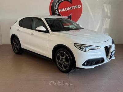 Alfa Romeo Stelvio 2.2 Turbodiesel 180 CV AT8 Super Bianco usata Crocetta del Montello