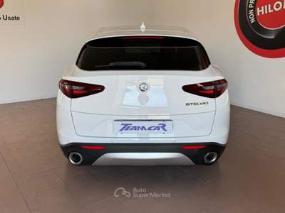 Alfa Romeo Stelvio 2.2 Turbodiesel 180 CV AT8 Super Bianco usata Crocetta del Montello
