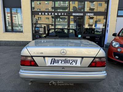Mercedes-Benz Classe E ISCRITTA ASI Argento usata Torino