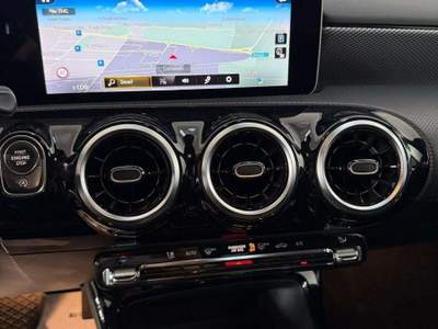 Mercedes-Benz Classe A A 180 NEOPATENTATI APPLE CAR PLAY Bianco usata Cornaredo