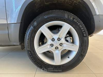 Land Rover Defender DEFENDER 90 3.0D I6 200CV MHEV SE (147KW) Grigio usata Forlì