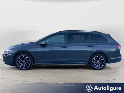 Volkswagen Golf 1.0 eTSI EVO DSG Variant Life Grigio usata Lerici