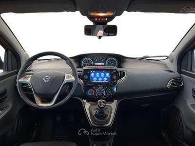 Lancia Ypsilon III 2021 1.0 firefly hybrid Gold s&s 70cv Rosso usata Torino