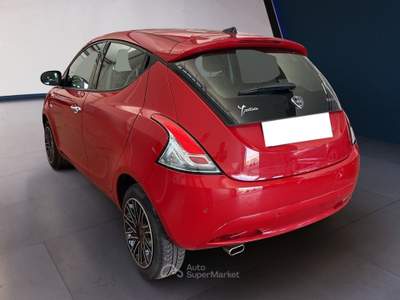 Lancia Ypsilon III 2021 1.0 firefly hybrid Gold s&s 70cv Rosso usata Torino