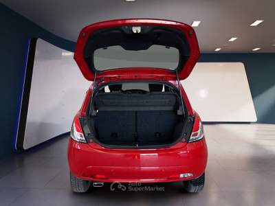 Lancia Ypsilon III 2021 1.0 firefly hybrid Gold s&s 70cv Rosso usata Torino