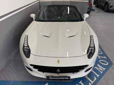 Ferrari California California 3.9 T dct 560cv **Service Ferrari** Bianco usata Milano