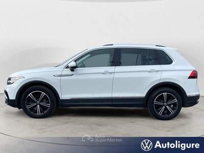 Volkswagen Tiguan 1.5 TSI 150 CV DSG ACT Elegance Bianco usata Lerici