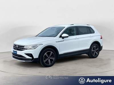 Volkswagen Tiguan 1.5 TSI 150 CV DSG ACT Elegance Bianco usata Lerici