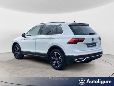 Volkswagen Tiguan 1.5 TSI 150 CV DSG ACT Elegance Bianco usata Lerici