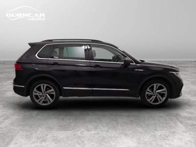 Volkswagen Tiguan 2.0 TDI SCR R-Line DSG Nero usata Lucca