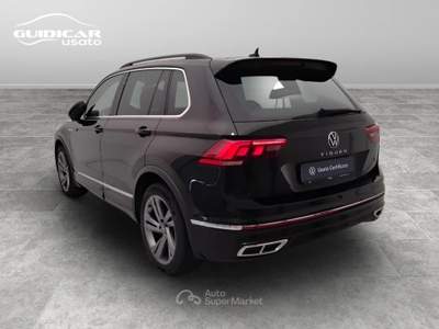 Volkswagen Tiguan 2.0 TDI SCR R-Line DSG Nero usata Lucca