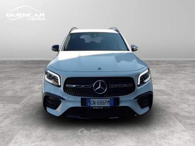 Mercedes-Benz Classe GLB 200 D Premium 8G-DCT Bianco usata Lucca