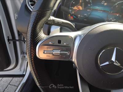 Mercedes-Benz Classe GLB 200 D Premium 8G-DCT Bianco usata Lucca