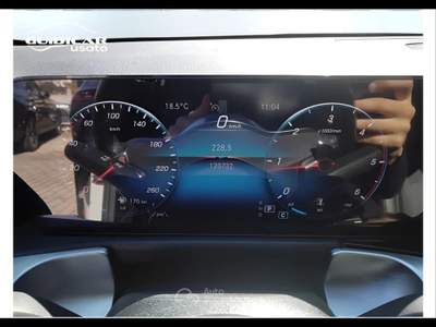 Mercedes-Benz Classe GLB 200 D Premium 8G-DCT Bianco usata Lucca