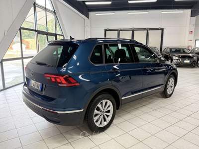 Volkswagen Tiguan Tiguan 2.0 TDI 150 CV SCR DSG R-Line (110 kw) Verde usata Fontanella
