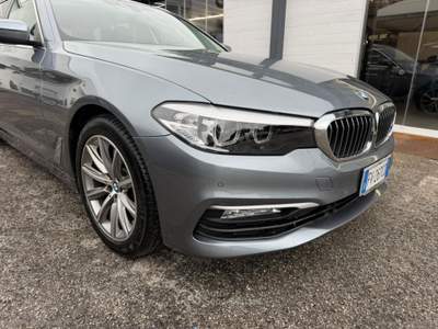 BMW Serie 5 520d 520d Touring Sport Grigio usata Mesagne