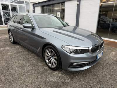 BMW Serie 5 520d 520d Touring Sport Grigio usata Mesagne