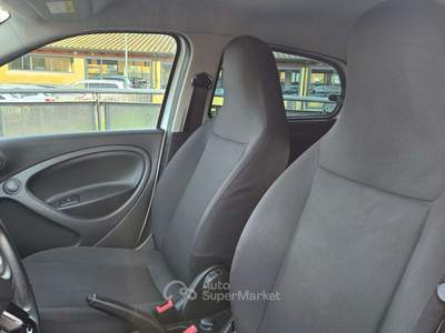 Smart ForFour 1.0 YOUNGSTER GPL BRC SCAD 2031 71 CV NEOPATENTAT Bianco usata Roma