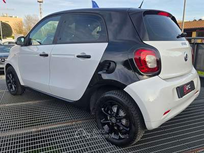 Smart ForFour 1.0 YOUNGSTER GPL BRC SCAD 2031 71 CV NEOPATENTAT Bianco usata Roma