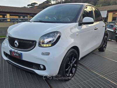 Smart ForFour 1.0 YOUNGSTER GPL BRC SCAD 2031 71 CV NEOPATENTAT Bianco usata Roma