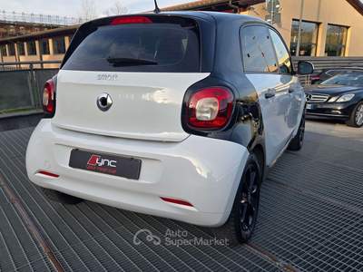 Smart ForFour 1.0 YOUNGSTER GPL BRC SCAD 2031 71 CV NEOPATENTAT Bianco usata Roma