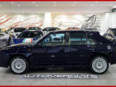 Lancia Delta 2.0 turbo HF integrale Blu Lord - Targhe TO Blu/Azzurro usata Vergiate