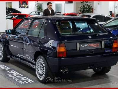 Lancia Delta 2.0 turbo HF integrale Blu Lord - Targhe TO Blu/Azzurro usata Vergiate