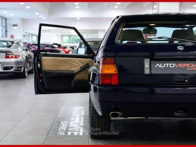 Lancia Delta 2.0 turbo HF integrale Blu Lord - Targhe TO Blu/Azzurro usata Vergiate
