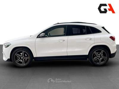 Mercedes-Benz GLA GLA 200 d 4M AMG Line Prem Bianco usata Ercolano