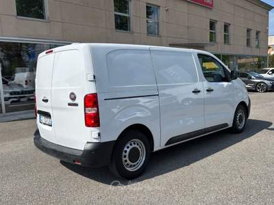 Fiat Scudo Scudo Furgone con rialzato 1.5 bluehdi 120cv L1 H1 Standard usata Mazzano