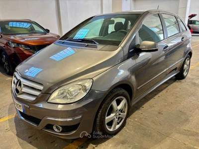 Mercedes-Benz Classe B Classe B 180 Executive Grigio usata Monza