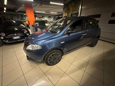 Lancia Ypsilon auto Blu/Azzurro usata Torino