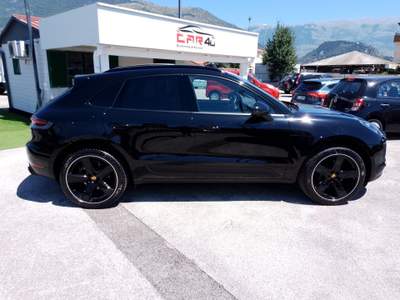 Porsche Macan - TETTO - PASM - MATRIX-FULL OPTIONAL Nero usata Sora