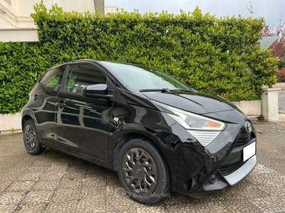 Toyota Aygo Connect 1.0 5 porte Automatica Nero usata Alberobello
