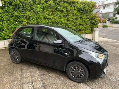 Toyota Aygo Connect 1.0 5 porte Automatica Nero usata Alberobello