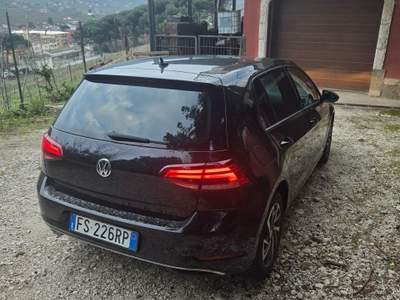 Volkswagen Golf tenuta sempre in box, due proprietari, treno di gomme aggiuntivo Blu/Azzurro usata Avellino