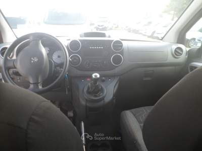 Peugeot Partner 4x4 5 posti autovettura Bianco usata San Michele Salentino