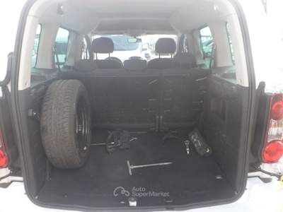Peugeot Partner 4x4 5 posti autovettura Bianco usata San Michele Salentino