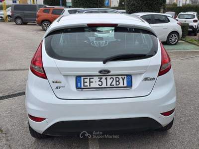 Ford Fiesta 5p 1.4 tdci Titanium c/esp Bianco usata Foligno