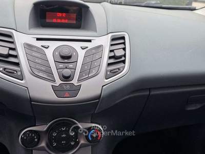 Ford Fiesta 5p 1.4 tdci Titanium c/esp Bianco usata Foligno