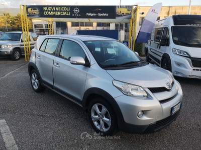 Toyota Urban Cruiser 1.4 d-4d Awd 4x4 Argento usata Foligno