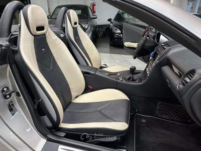 Mercedes-Benz SLK Kompressor cat DESIGNO INTERNI BICOLORE UNICOPROPR usata Monza