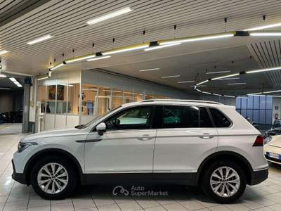 Volkswagen Tiguan 2.0 TDI 150 CV DSG Life UNICO PROPRIETARIO IVA ESP Bianco usata Monza