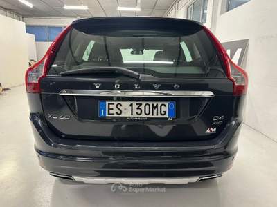 Volvo XC60 2.4 d4 Momentum awd 181cv geartronic Grigio usata Sacile