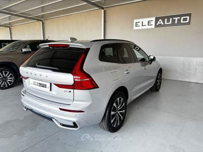 Volvo XC60 B5 2.0 AWD MHEV Autom. Plus Dark Iva Esposta Grigio usata Sedriano